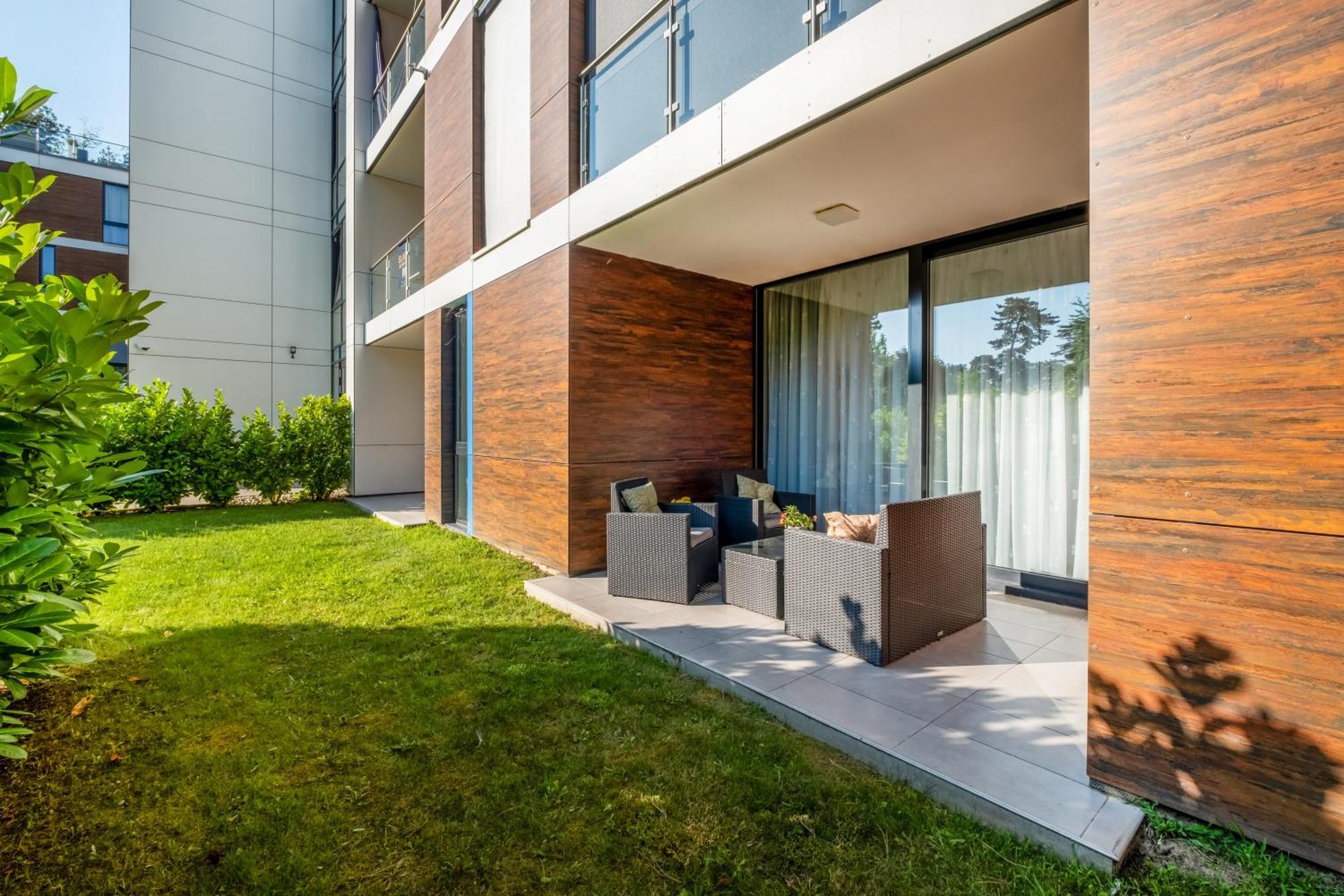 Mf Port Azur Wellness Apartments Siofok Exterior photo